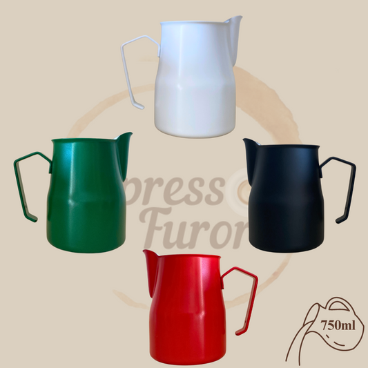 Motta Europa Aufschäumkännchen 750 ml verschiedene Farben Espresso Furore