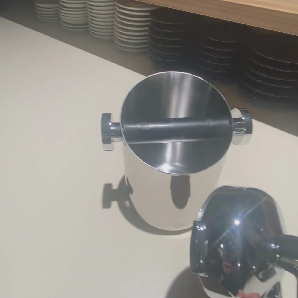 Motta Kaffeesatzbehälter 105mm Edelstahl Espresso Furore Video